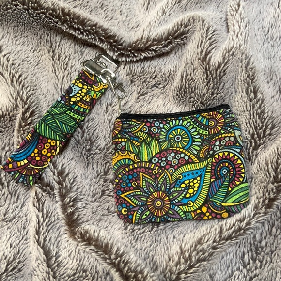 Colorful coin purse with wristlet - Picture 1 of 4